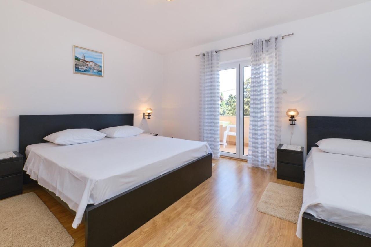 Apartments Blanka Nerezine Eksteriør bilde